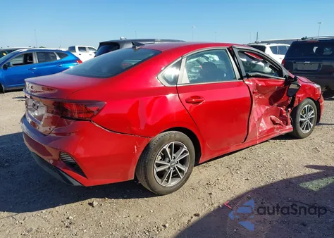 2024 Kia Forte Lxs z USA, uszkodzony, nr VIN 3KPF24AD0RE722537